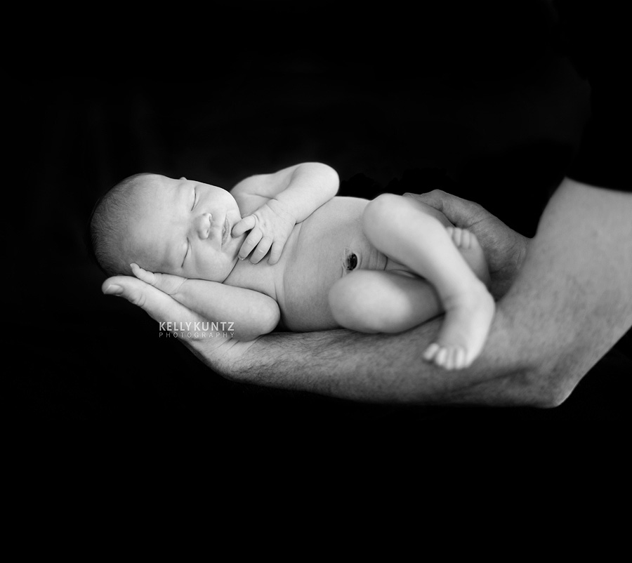 bozeman-newborn-photographer-cb02-kelly-kuntz-photography